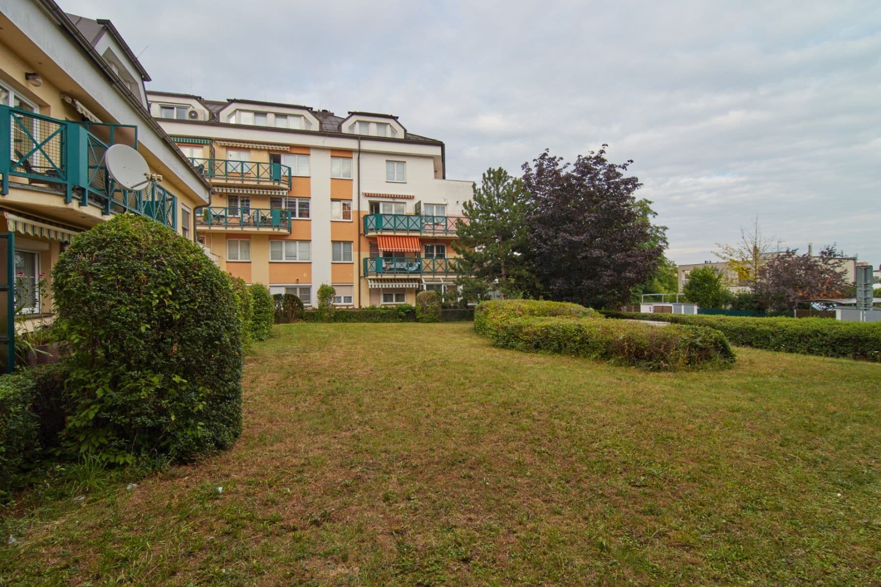 Prenájom bytu 2-izbový 48 m², Společná, Praha, Praha Prenájom bytu 2-izbový 48 m², Společná, Praha, Praha