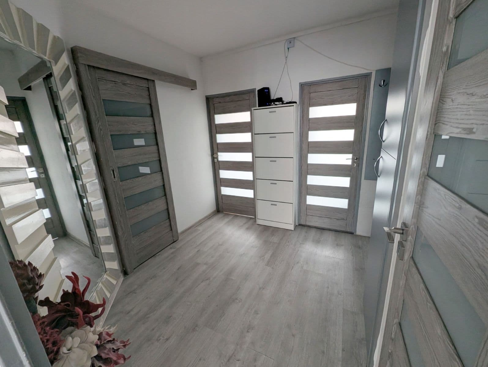 Prenájom bytu 3-izbový 79 m², Voskovcova, Praha, Praha Prenájom bytu 3-izbový 79 m², Voskovcova, Praha, Praha