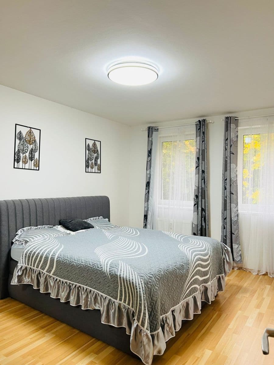 Predaj bytu 4-izbový 92 m², Kaštanová, Milovice, Středočeský kraj Predaj bytu 4-izbový 92 m², Kaštanová, Milovice, Středočeský kraj