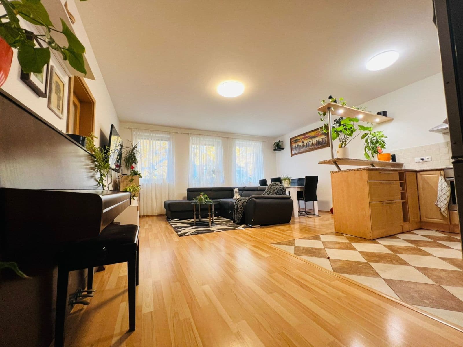 Predaj bytu 4-izbový 92 m², Kaštanová, Milovice, Středočeský kraj Predaj bytu 4-izbový 92 m², Kaštanová, Milovice, Středočeský kraj