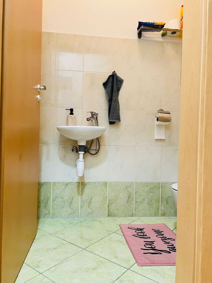 Predaj bytu 4-izbový 92 m², Kaštanová, Milovice, Středočeský kraj Predaj bytu 4-izbový 92 m², Kaštanová, Milovice, Středočeský kraj