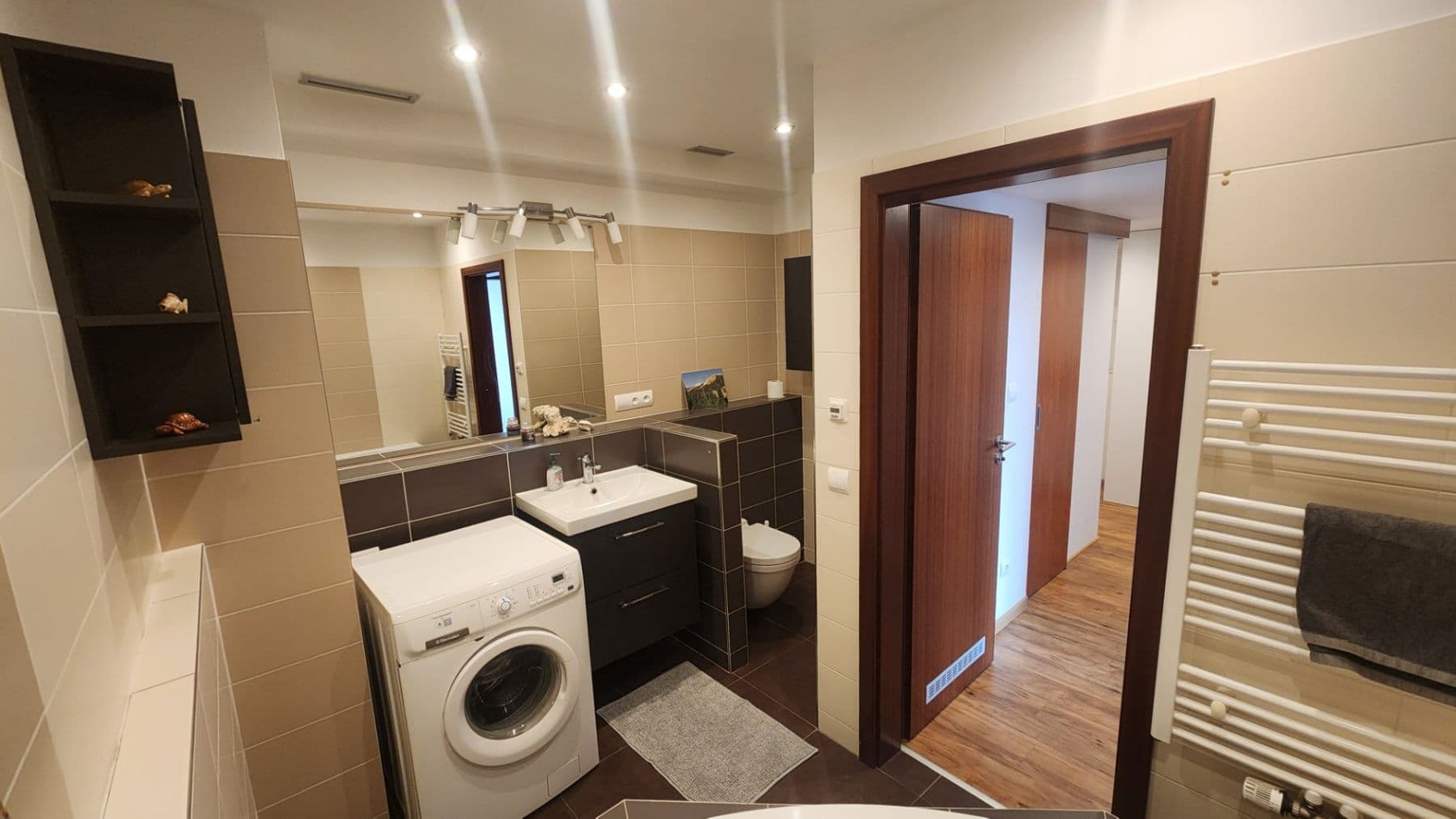 Prenájom bytu 2-izbový 51 m², Loosova, Praha, Praha Prenájom bytu 2-izbový 51 m², Loosova, Praha, Praha