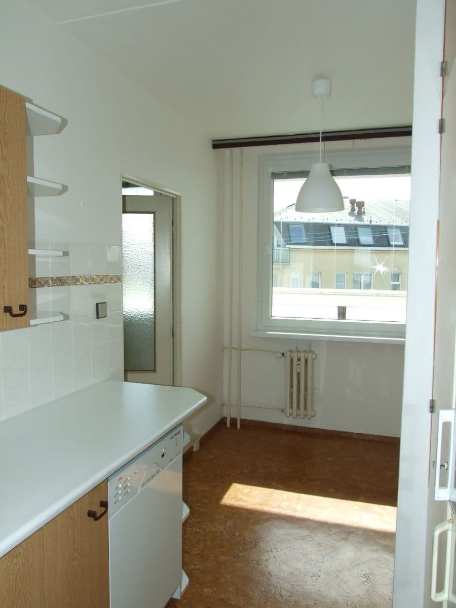 Prenájom bytu 3-izbový 71 m², Breitcetlova, Praha, Praha Prenájom bytu 3-izbový 71 m², Breitcetlova, Praha, Praha