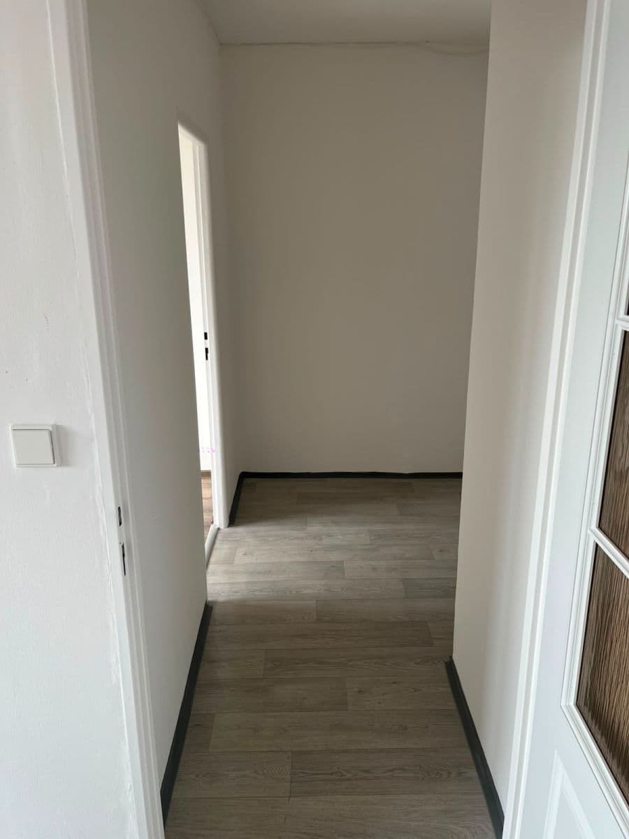Prenájom bytu 2-izbový 40 m², Písečná, Praha, Praha Prenájom bytu 2-izbový 40 m², Písečná, Praha, Praha