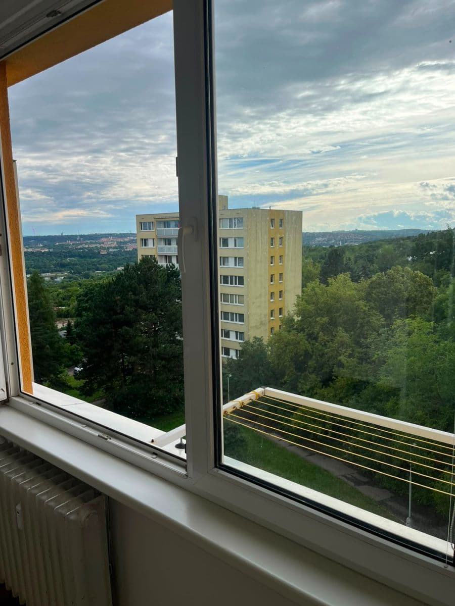 Prenájom bytu 2-izbový 40 m², Písečná, Praha, Praha Prenájom bytu 2-izbový 40 m², Písečná, Praha, Praha