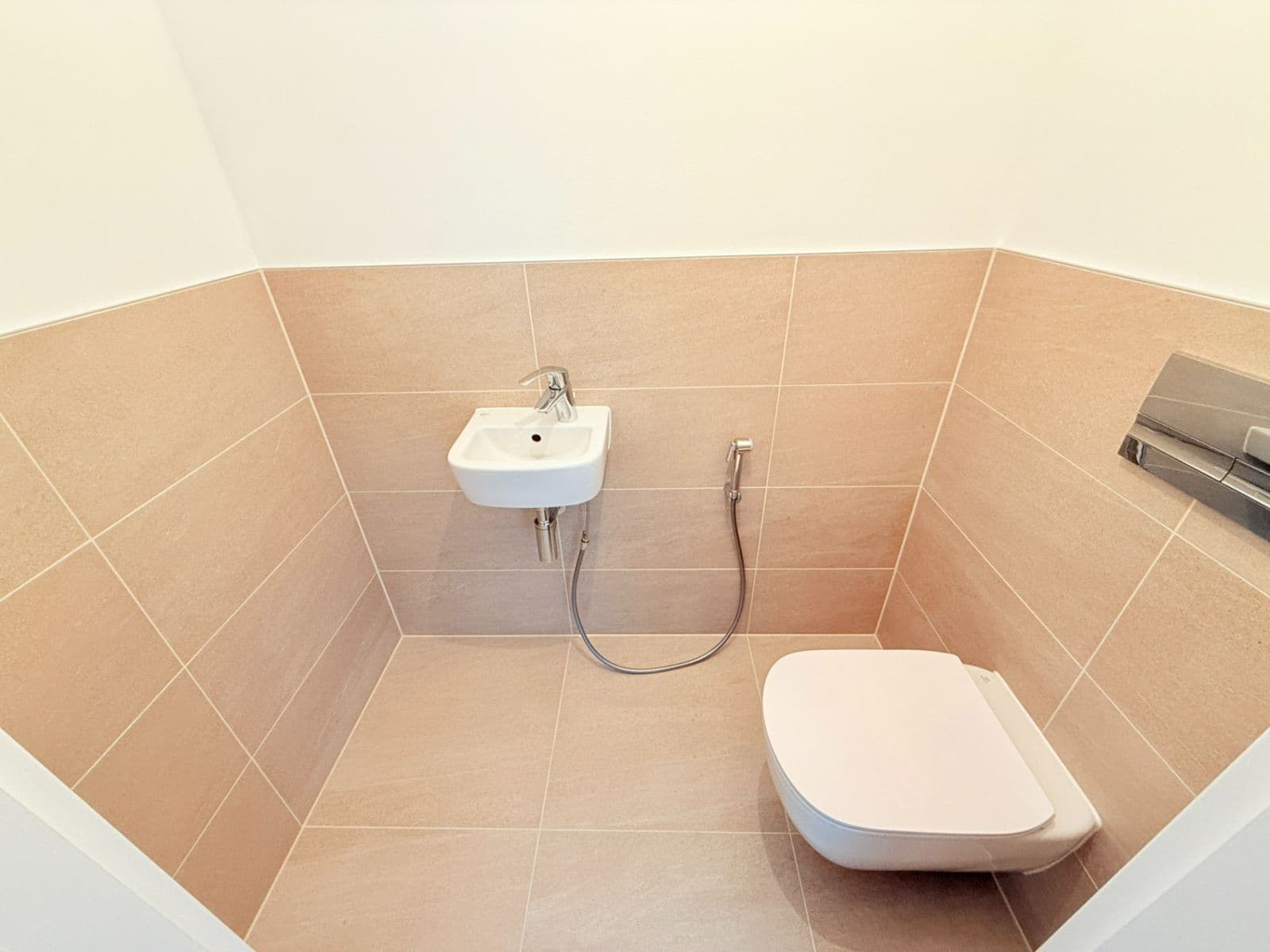 Prenájom bytu 3-izbový 67 m², Milánská, Praha, Praha Prenájom bytu 3-izbový 67 m², Milánská, Praha, Praha