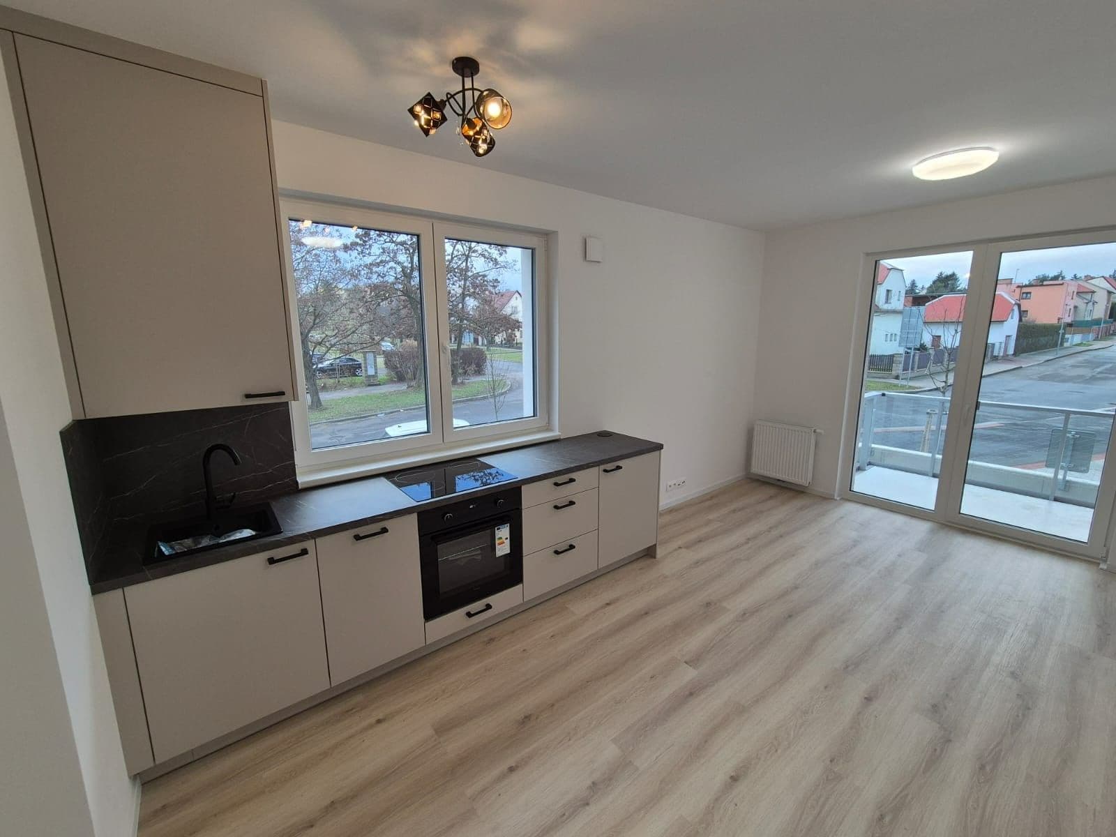 Prenájom bytu 3-izbový 67 m², Milánská, Praha, Praha Prenájom bytu 3-izbový 67 m², Milánská, Praha, Praha