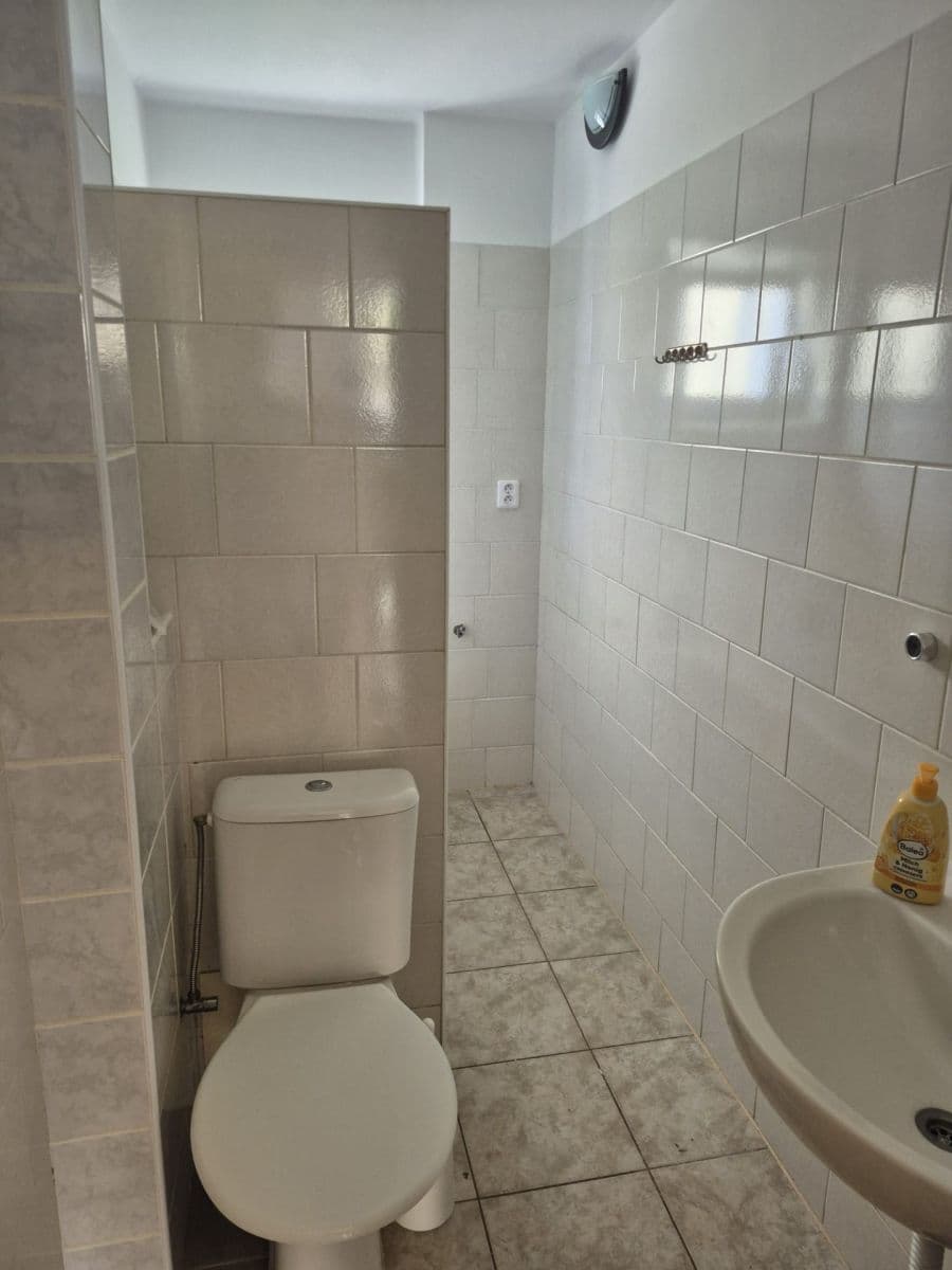 Prenájom bytu 2-izbový 48 m², Vančurova, Cheb, Karlovarský kraj Prenájom bytu 2-izbový 48 m², Vančurova, Cheb, Karlovarský kraj