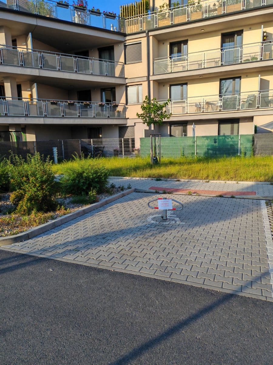 Prenájom garáže 19 m², Brandýs nad Labem-Stará Boleslav, Středočeský kraj Prenájom garáže 19 m², Brandýs nad Labem-Stará Boleslav, Středočeský kraj
