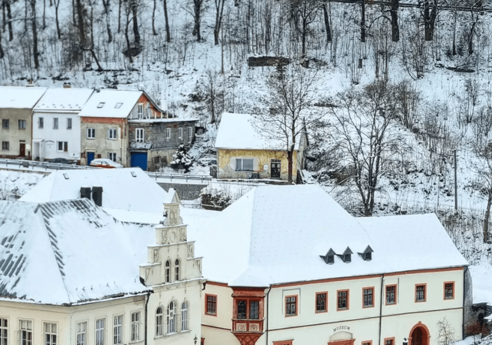Prenájom domu 66 m², pozemek 1.000 m², Svojsíkova cesta, Jáchymov, Karlovarský kraj Prenájom domu 66 m², pozemek 1.000 m², Svojsíkova cesta, Jáchymov, Karlovarský kraj