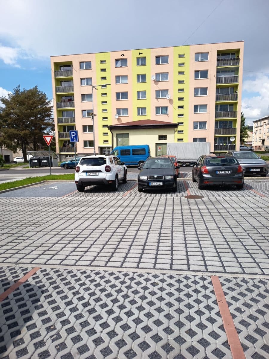 Prenájom bytu 2-izbový 58 m², Nové Město pod Smrkem, Liberecký kraj Prenájom bytu 2-izbový 58 m², Nové Město pod Smrkem, Liberecký kraj