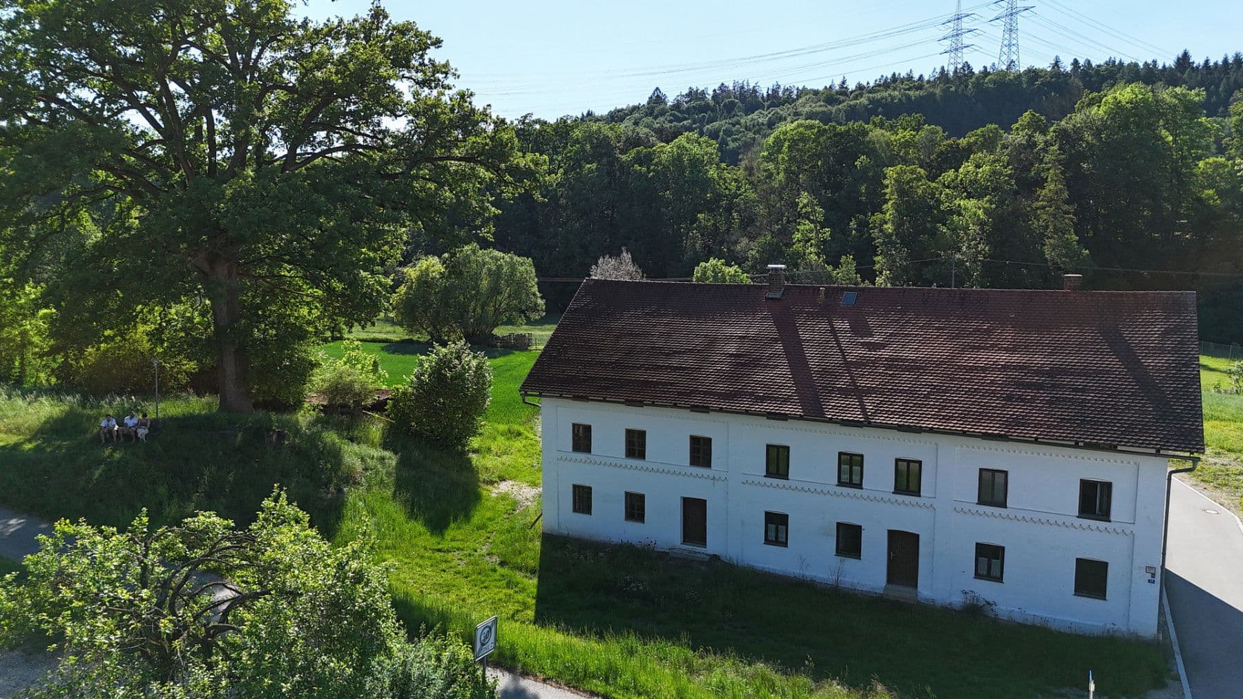 Predaj pozemku 1.050 m², Am Aichbach, Niederaichbach, Bavorsko Predaj pozemku 1.050 m², Am Aichbach, Niederaichbach, Bavorsko