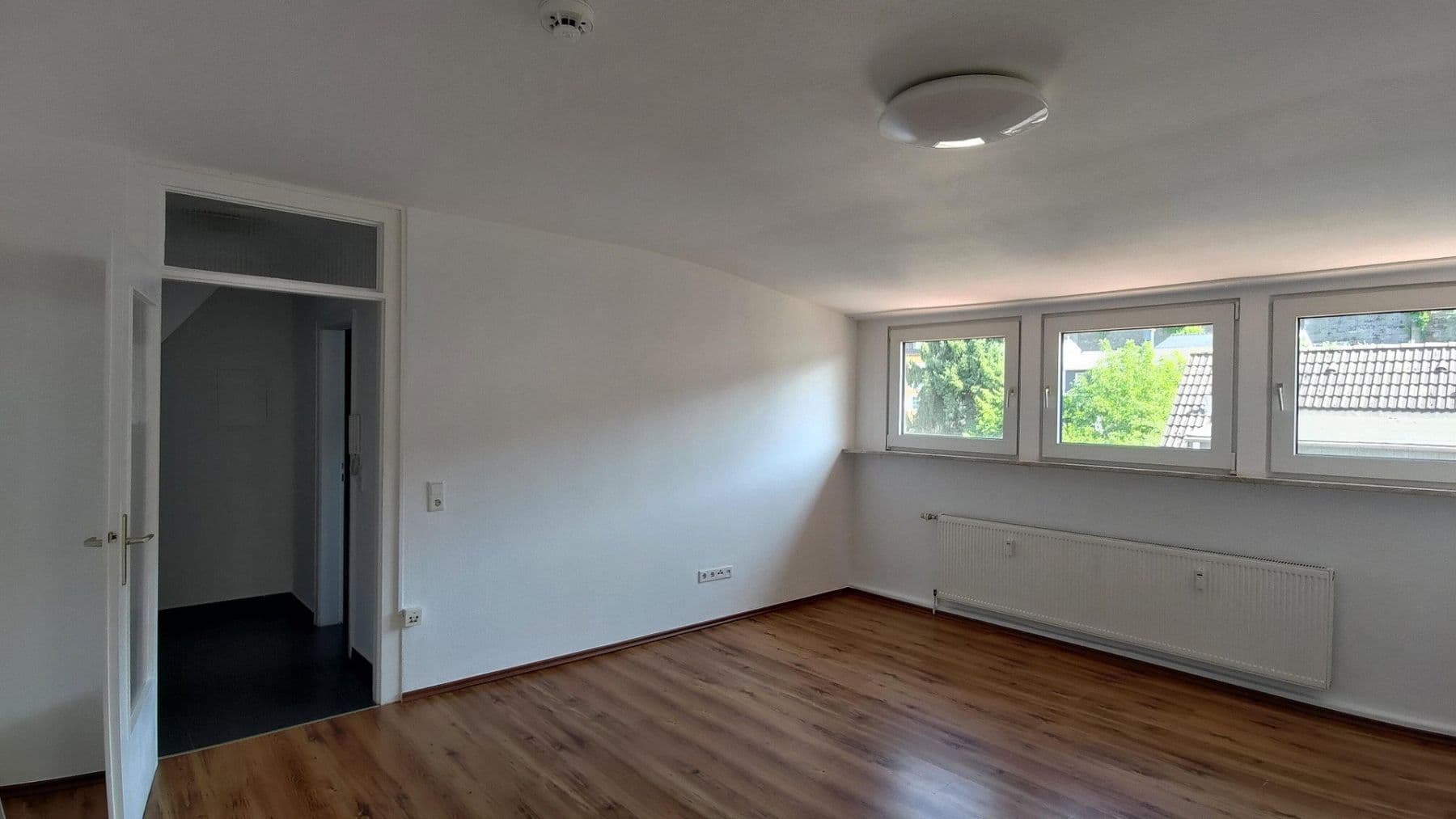 Prenájom bytu 2-izbový 41 m², Emilstr. 17, Wuppertal, Severné Porýnie - Westfálsko Prenájom bytu 2-izbový 41 m², Emilstr. 17, Wuppertal, Severné Porýnie - Westfálsko
