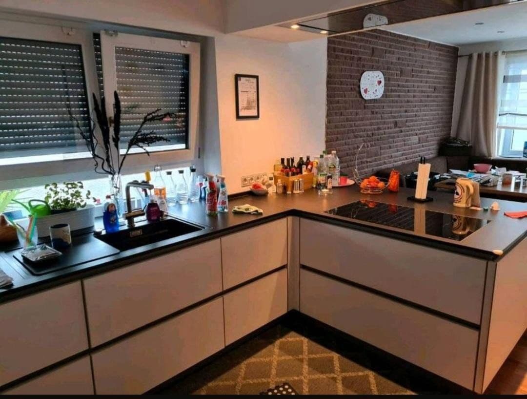Predaj domu 200 m², pozemek 1.015 m², Freudenberg, Bádensko-Wurttembersko Predaj domu 200 m², pozemek 1.015 m², Freudenberg, Bádensko-Wurttembersko