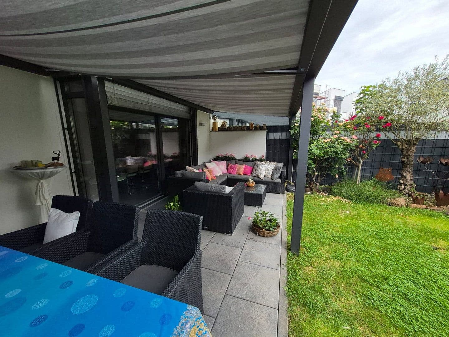 Predaj domu 140 m², pozemek 197 m², Neustadter Straße 40, Limburgerhof, Porýnie-Falcko Predaj domu 140 m², pozemek 197 m², Neustadter Straße 40, Limburgerhof, Porýnie-Falcko