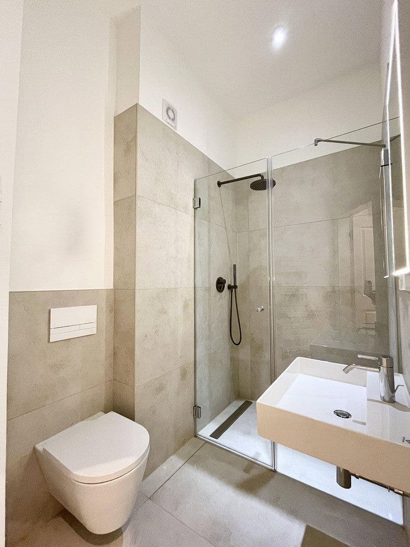 Prenájom bytu 2-izbový 51 m², Schöneberger Str. 9, Berlin, Berlín Prenájom bytu 2-izbový 51 m², Schöneberger Str. 9, Berlin, Berlín