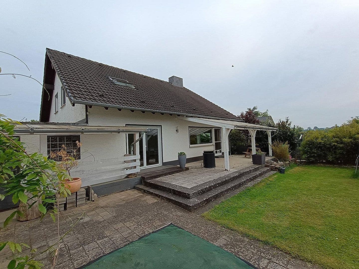 Predaj domu 155 m², pozemek 582 m², Berg, Porýnie-Falcko Predaj domu 155 m², pozemek 582 m², Berg, Porýnie-Falcko
