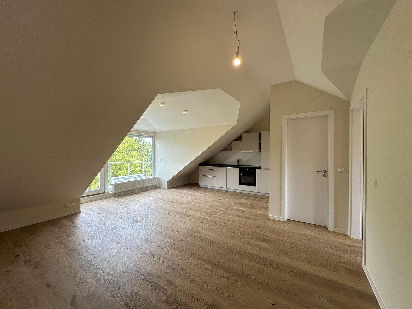 Predaj bytu 2-izbový 50 m², Mahlsdorferstr. 97, Berlin, Berlín Predaj bytu 2-izbový 50 m², Mahlsdorferstr. 97, Berlin, Berlín