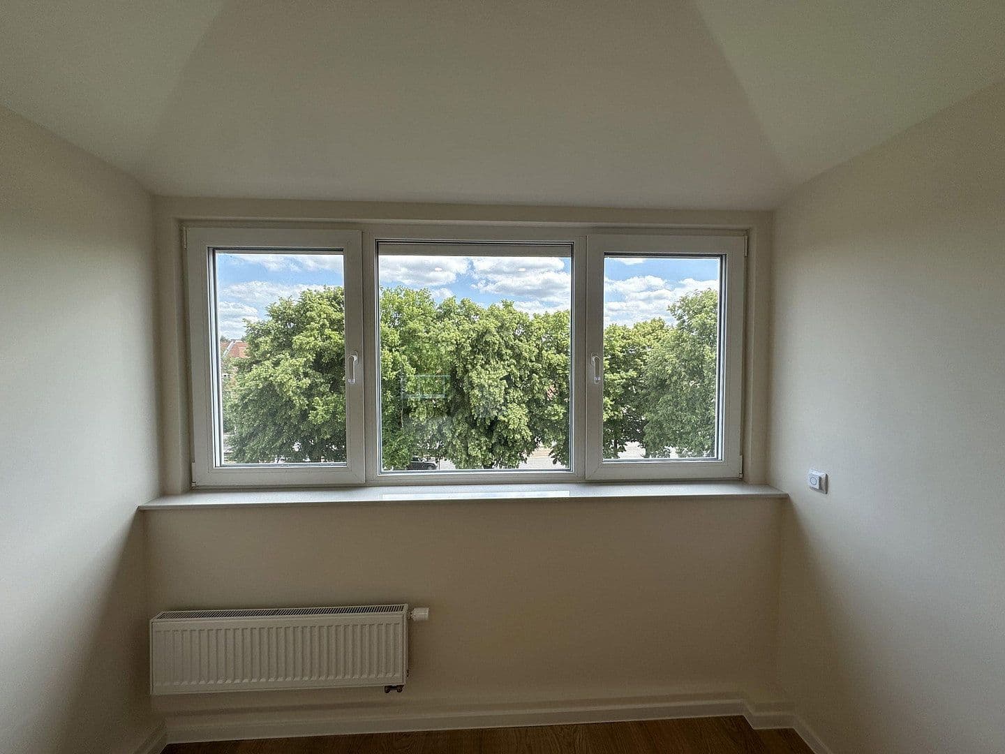 Predaj bytu 2-izbový 50 m², Mahlsdorferstr. 97, Berlin, Berlín Predaj bytu 2-izbový 50 m², Mahlsdorferstr. 97, Berlin, Berlín