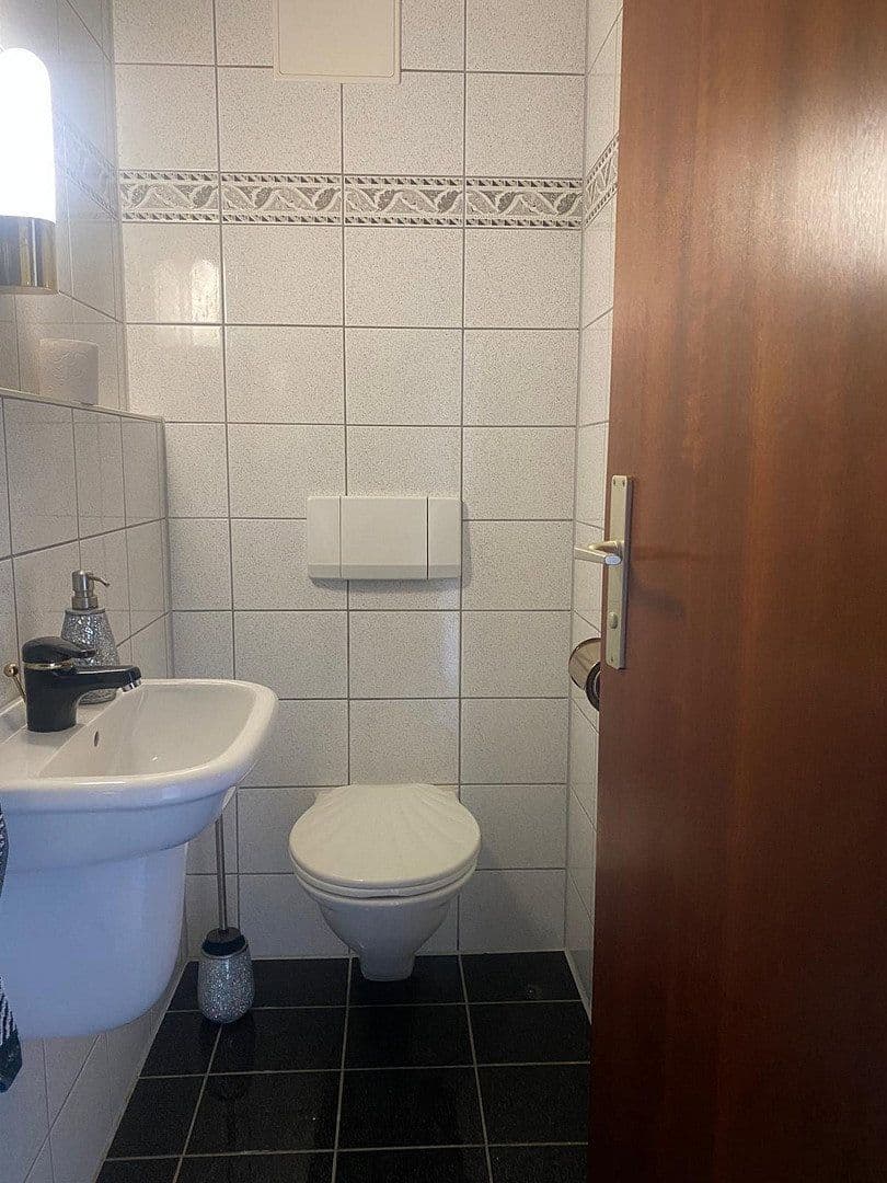 Predaj domu 120 m², pozemek 165 m², Kuchen, Bádensko-Wurttembersko Predaj domu 120 m², pozemek 165 m², Kuchen, Bádensko-Wurttembersko