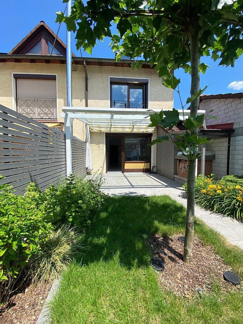 Predaj domu 120 m², pozemek 165 m², Kuchen, Bádensko-Wurttembersko Predaj domu 120 m², pozemek 165 m², Kuchen, Bádensko-Wurttembersko