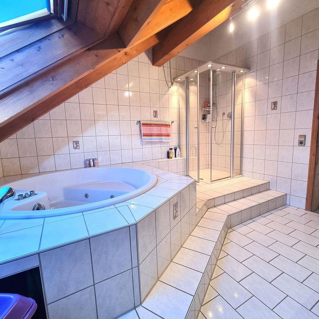 Predaj domu 478 m², pozemek 1.267 m², Herdwangen-Schönach, Bádensko-Wurttembersko Predaj domu 478 m², pozemek 1.267 m², Herdwangen-Schönach, Bádensko-Wurttembersko