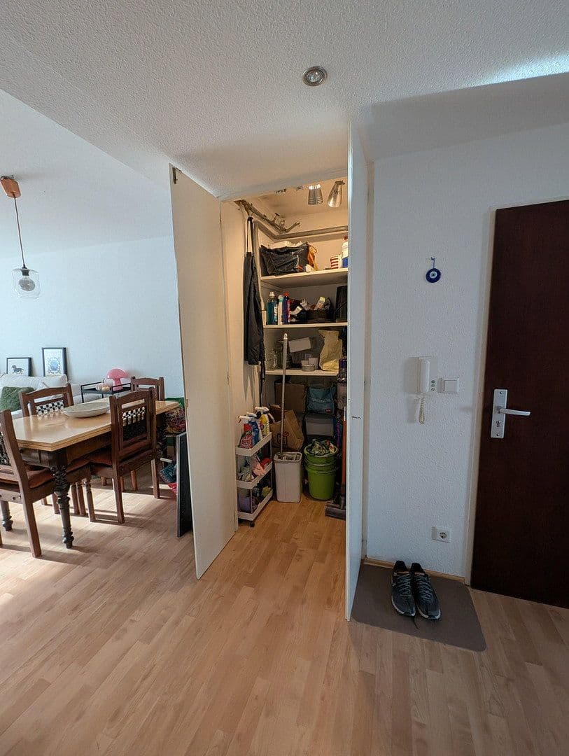 Prenájom bytu 3-izbový 83 m², Fürth, Bavorsko Prenájom bytu 3-izbový 83 m², Fürth, Bavorsko
