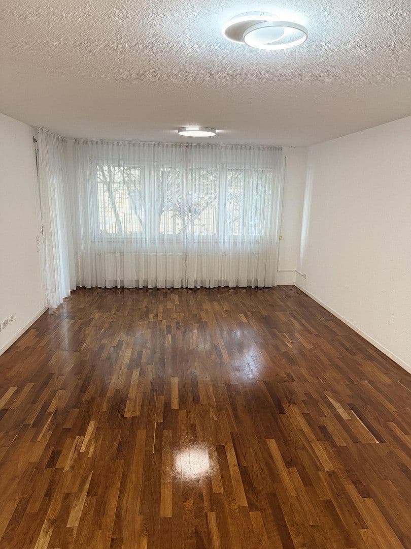Prenájom bytu 2-izbový 63 m², Bebelstraße 78, Stuttgart, Bádensko-Wurttembersko Prenájom bytu 2-izbový 63 m², Bebelstraße 78, Stuttgart, Bádensko-Wurttembersko