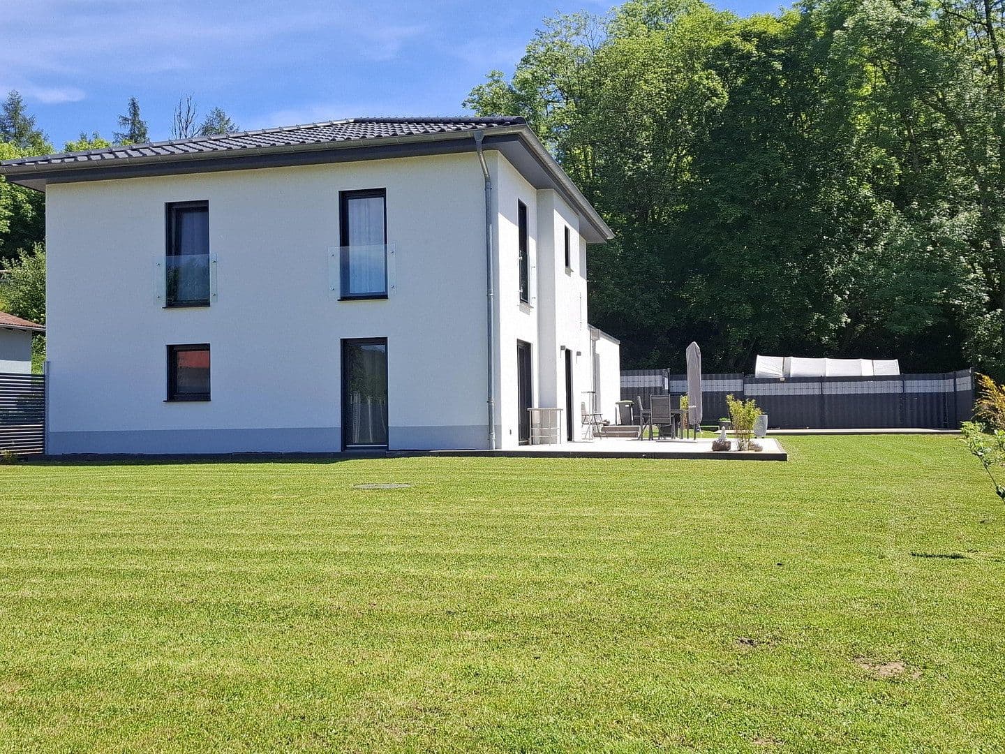 Predaj domu 145 m², pozemek 1.400 m², Nonnweiler, Sársko Predaj domu 145 m², pozemek 1.400 m², Nonnweiler, Sársko