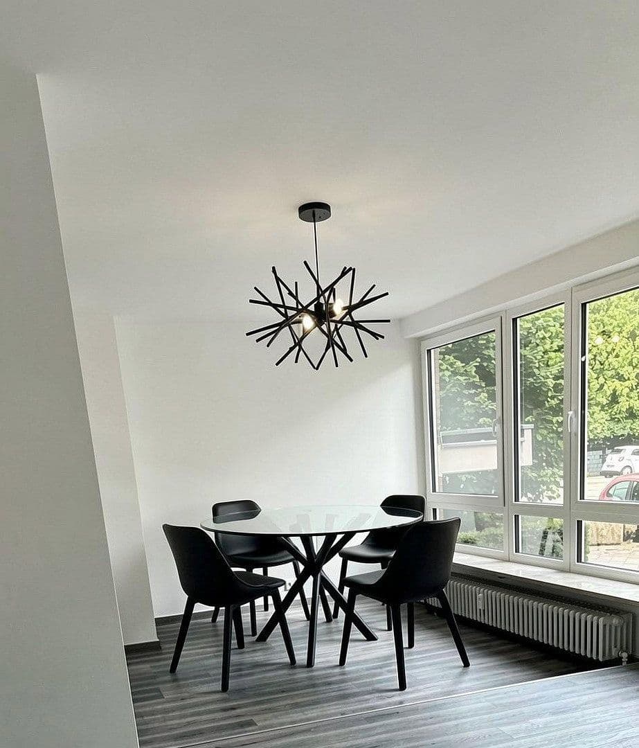 Prenájom bytu 2-izbový 110 m², Düsseldorf, Severné Porýnie - Westfálsko Prenájom bytu 2-izbový 110 m², Düsseldorf, Severné Porýnie - Westfálsko