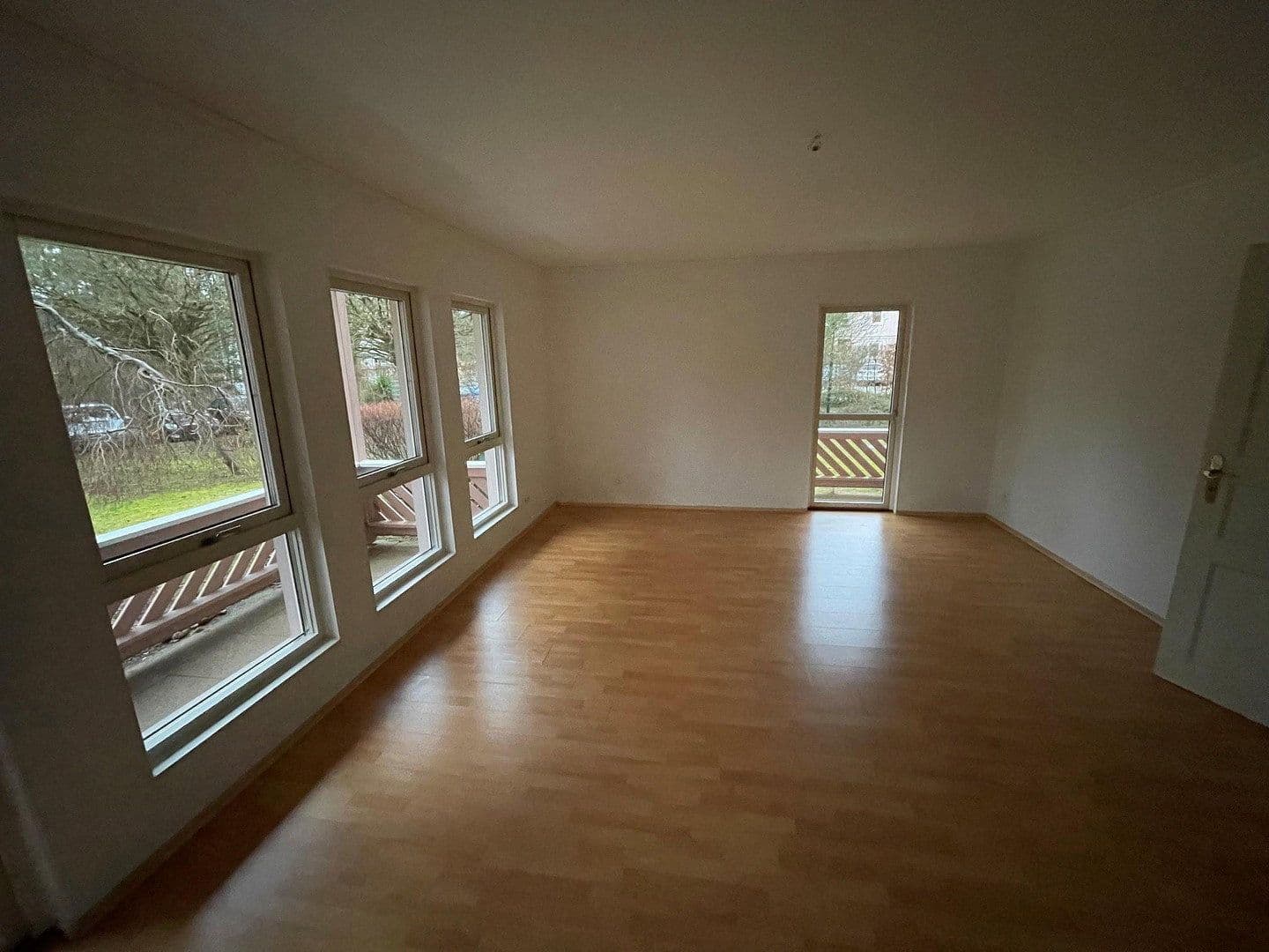 Prenájom bytu 2-izbový 77 m², Birkenstr. 105, Borkwalde, Brandenbursko Prenájom bytu 2-izbový 77 m², Birkenstr. 105, Borkwalde, Brandenbursko
