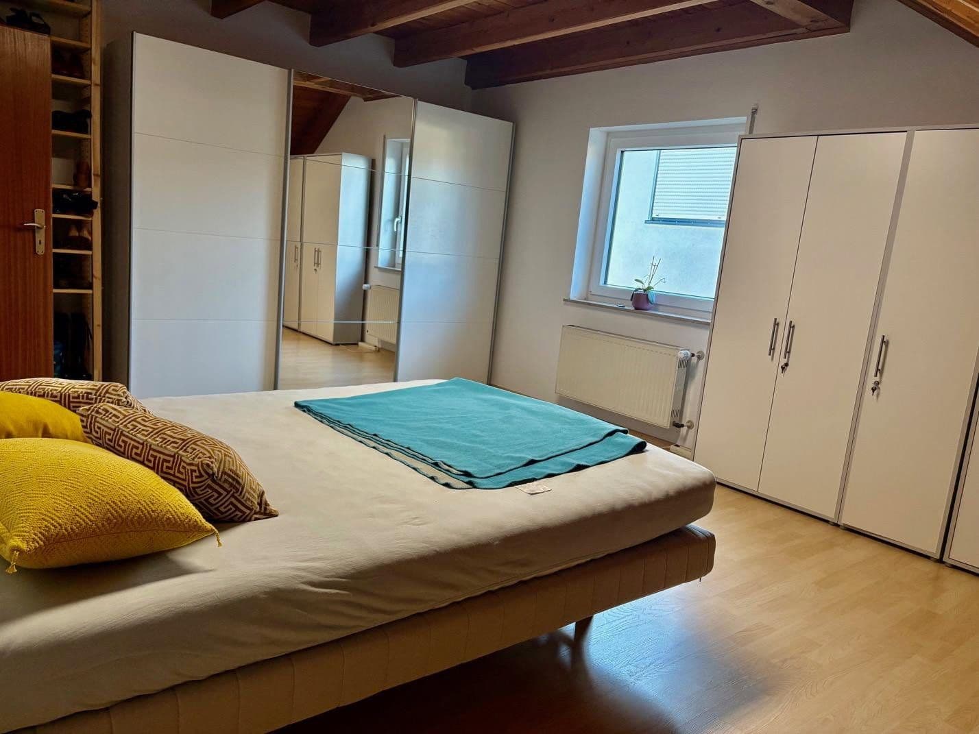 Prenájom bytu 2-izbový 80 m², Eberstadt, Bádensko-Wurttembersko Prenájom bytu 2-izbový 80 m², Eberstadt, Bádensko-Wurttembersko