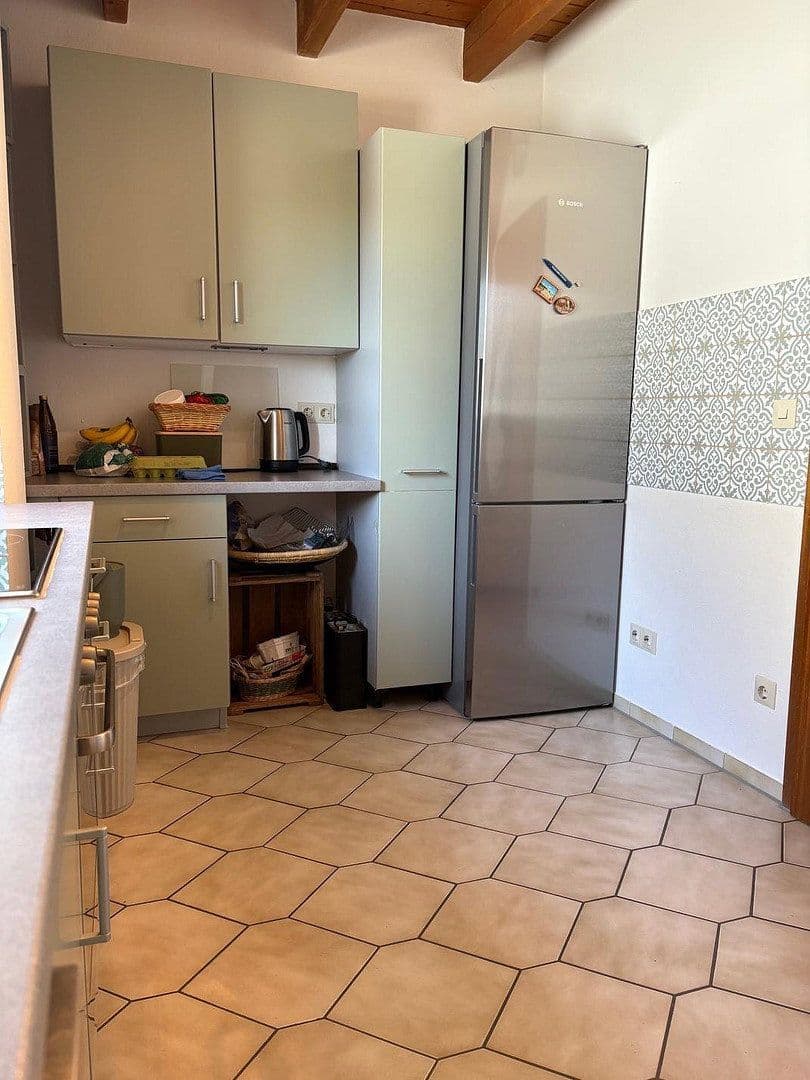 Prenájom bytu 2-izbový 80 m², Eberstadt, Bádensko-Wurttembersko Prenájom bytu 2-izbový 80 m², Eberstadt, Bádensko-Wurttembersko