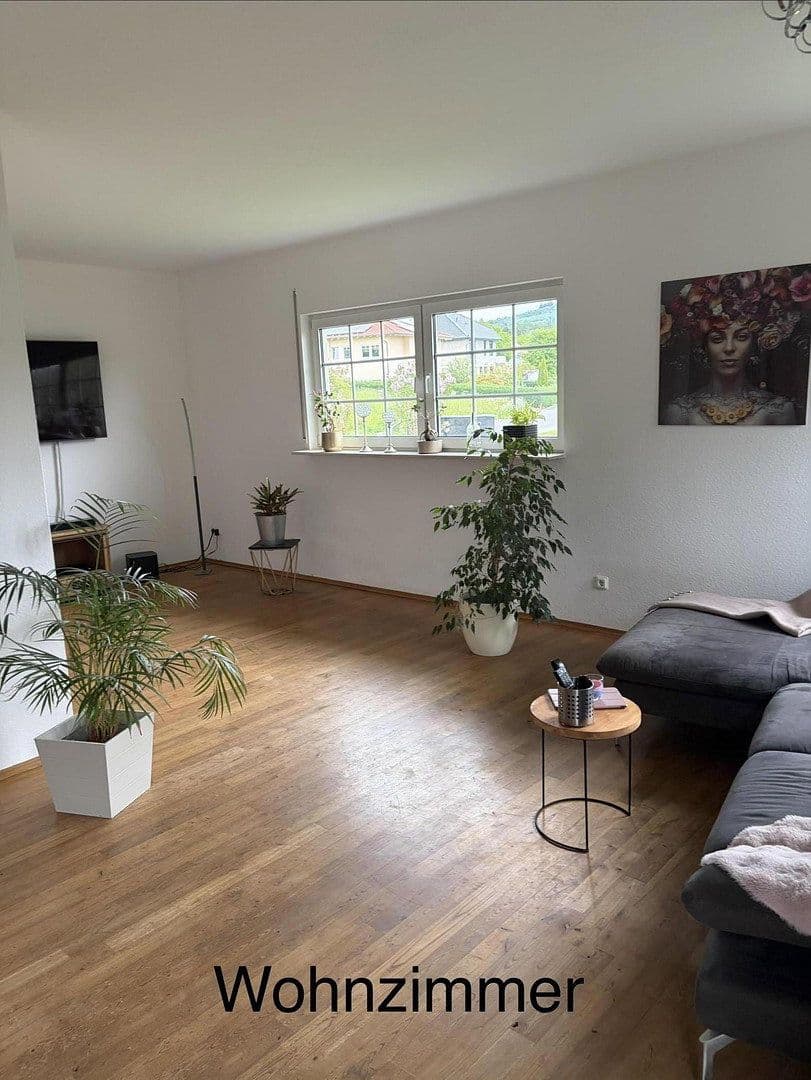 Predaj domu 170 m², pozemek 1.599 m², Wied, Porýnie-Falcko Predaj domu 170 m², pozemek 1.599 m², Wied, Porýnie-Falcko