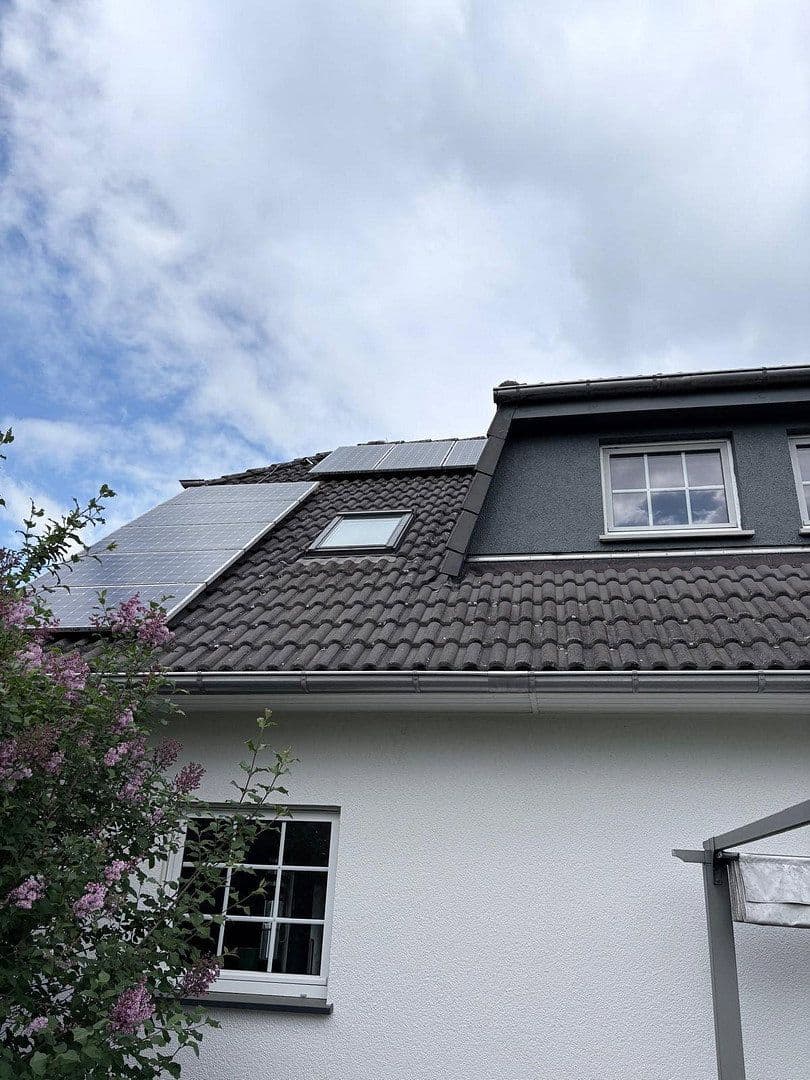 Predaj domu 170 m², pozemek 1.599 m², Wied, Porýnie-Falcko Predaj domu 170 m², pozemek 1.599 m², Wied, Porýnie-Falcko