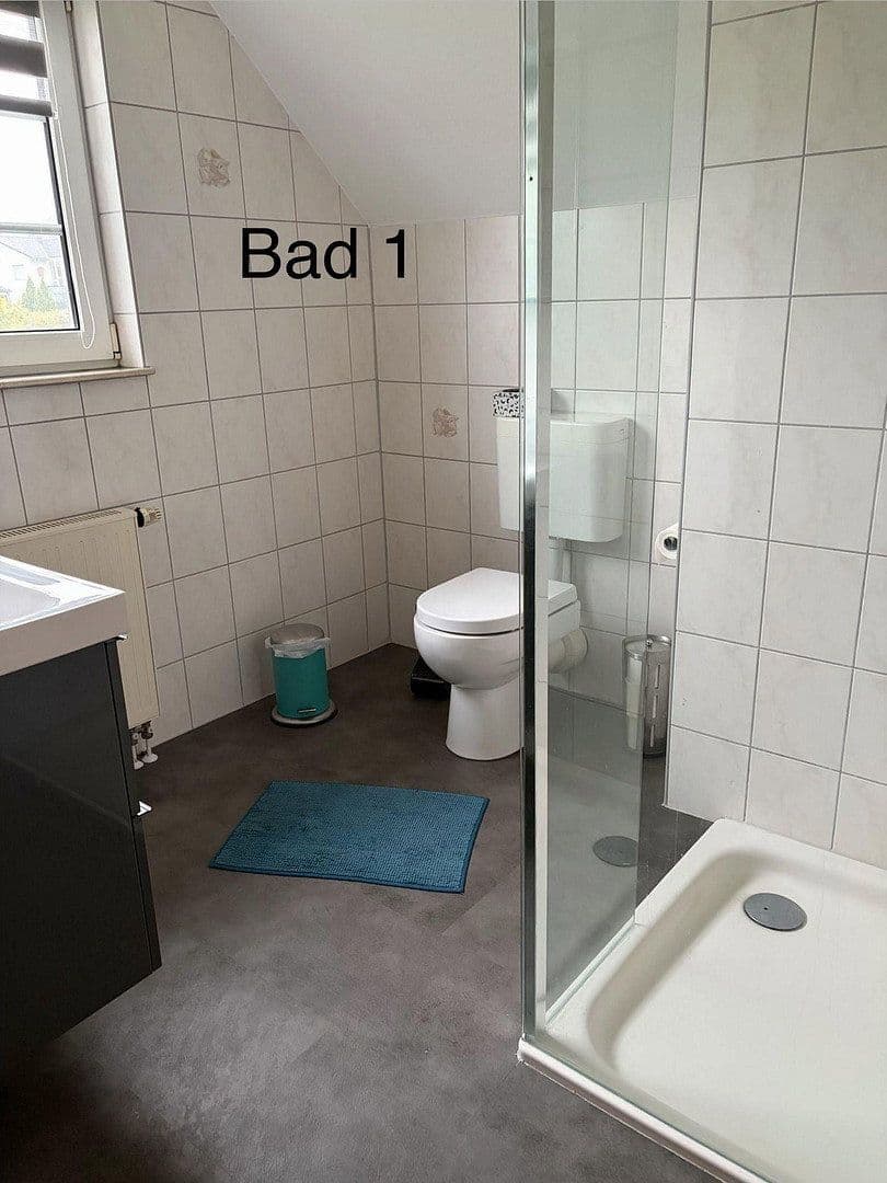 Predaj domu 170 m², pozemek 1.599 m², Wied, Porýnie-Falcko Predaj domu 170 m², pozemek 1.599 m², Wied, Porýnie-Falcko