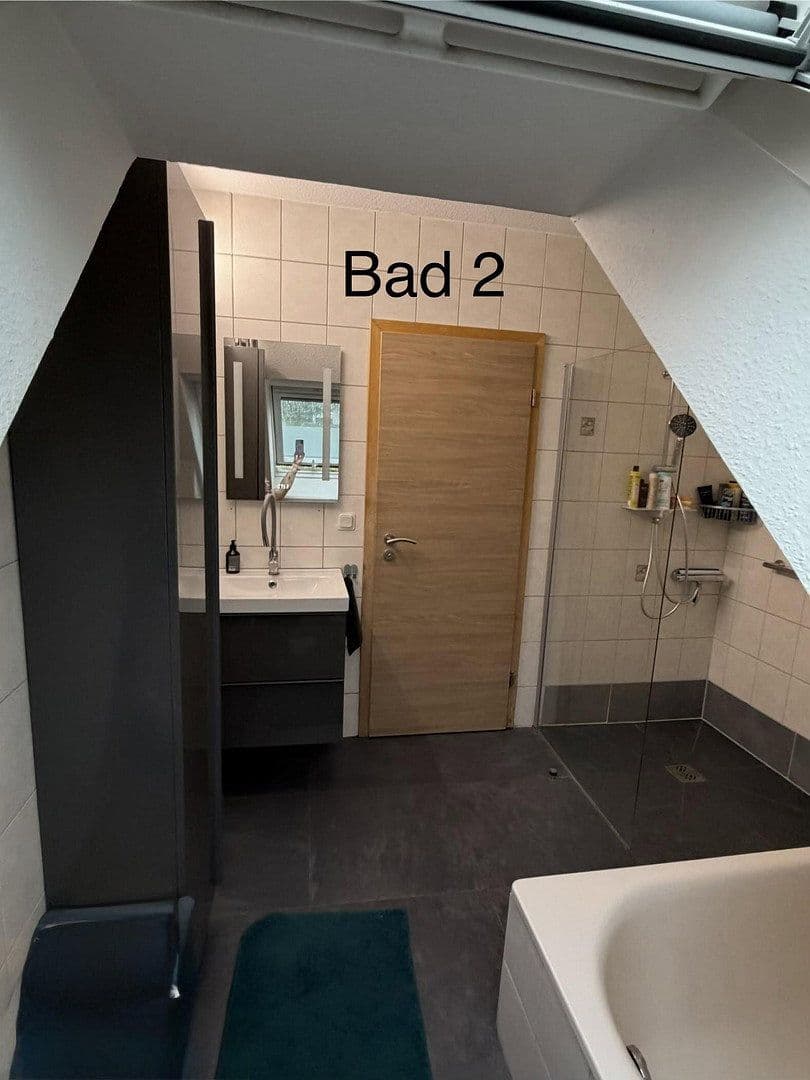 Predaj domu 170 m², pozemek 1.599 m², Wied, Porýnie-Falcko Predaj domu 170 m², pozemek 1.599 m², Wied, Porýnie-Falcko