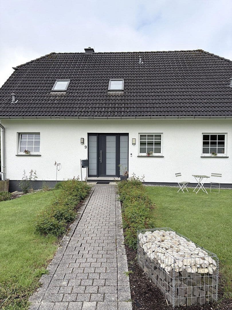 Predaj domu 170 m², pozemek 1.599 m², Wied, Porýnie-Falcko Predaj domu 170 m², pozemek 1.599 m², Wied, Porýnie-Falcko
