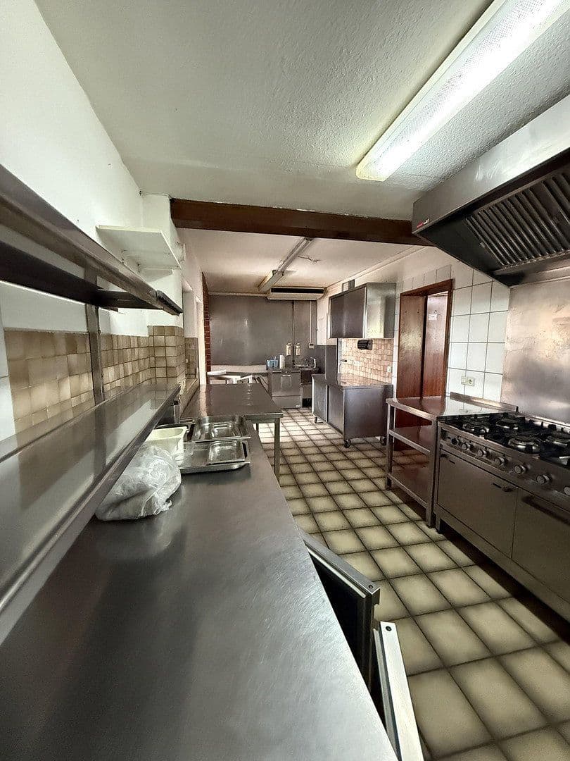 Predaj domu 250 m², pozemek 615 m², Rosenstraße 2, Schefflenz, Bádensko-Wurttembersko Predaj domu 250 m², pozemek 615 m², Rosenstraße 2, Schefflenz, Bádensko-Wurttembersko