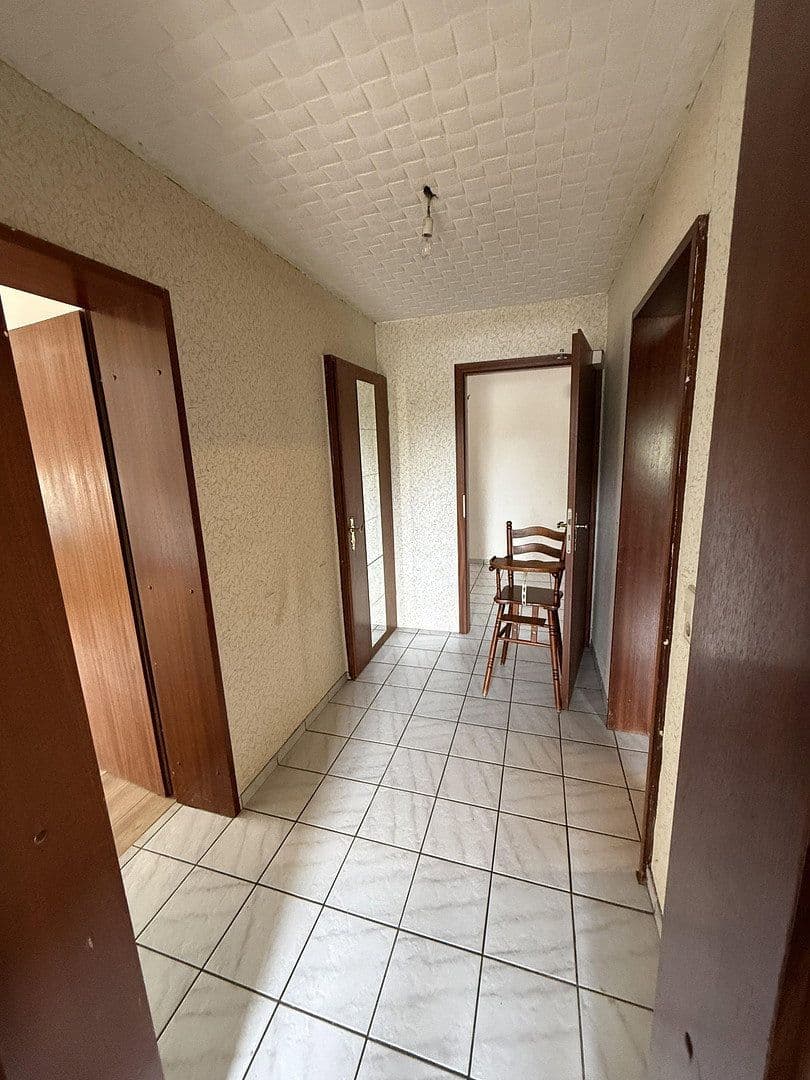 Predaj domu 250 m², pozemek 615 m², Rosenstraße 2, Schefflenz, Bádensko-Wurttembersko Predaj domu 250 m², pozemek 615 m², Rosenstraße 2, Schefflenz, Bádensko-Wurttembersko
