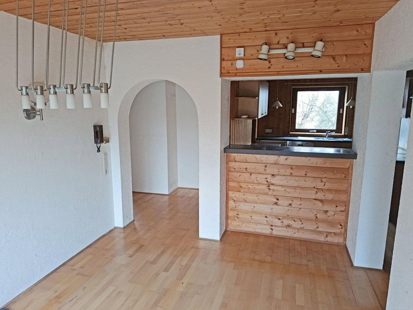Predaj domu 235 m², pozemek 577 m², Reutlingen, Bádensko-Wurttembersko Predaj domu 235 m², pozemek 577 m², Reutlingen, Bádensko-Wurttembersko