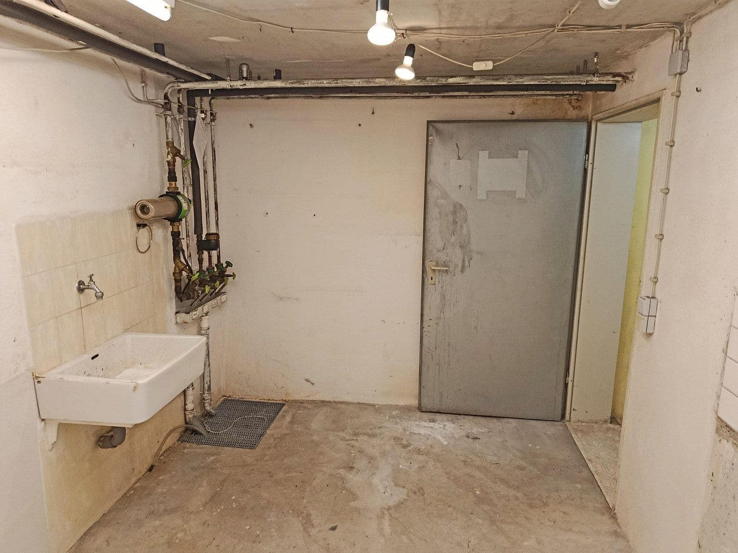 Predaj domu 235 m², pozemek 577 m², Reutlingen, Bádensko-Wurttembersko Predaj domu 235 m², pozemek 577 m², Reutlingen, Bádensko-Wurttembersko