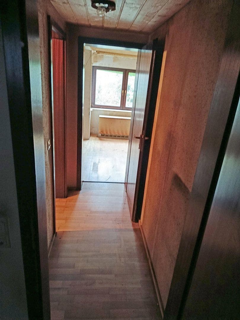 Predaj domu 235 m², pozemek 577 m², Reutlingen, Bádensko-Wurttembersko Predaj domu 235 m², pozemek 577 m², Reutlingen, Bádensko-Wurttembersko