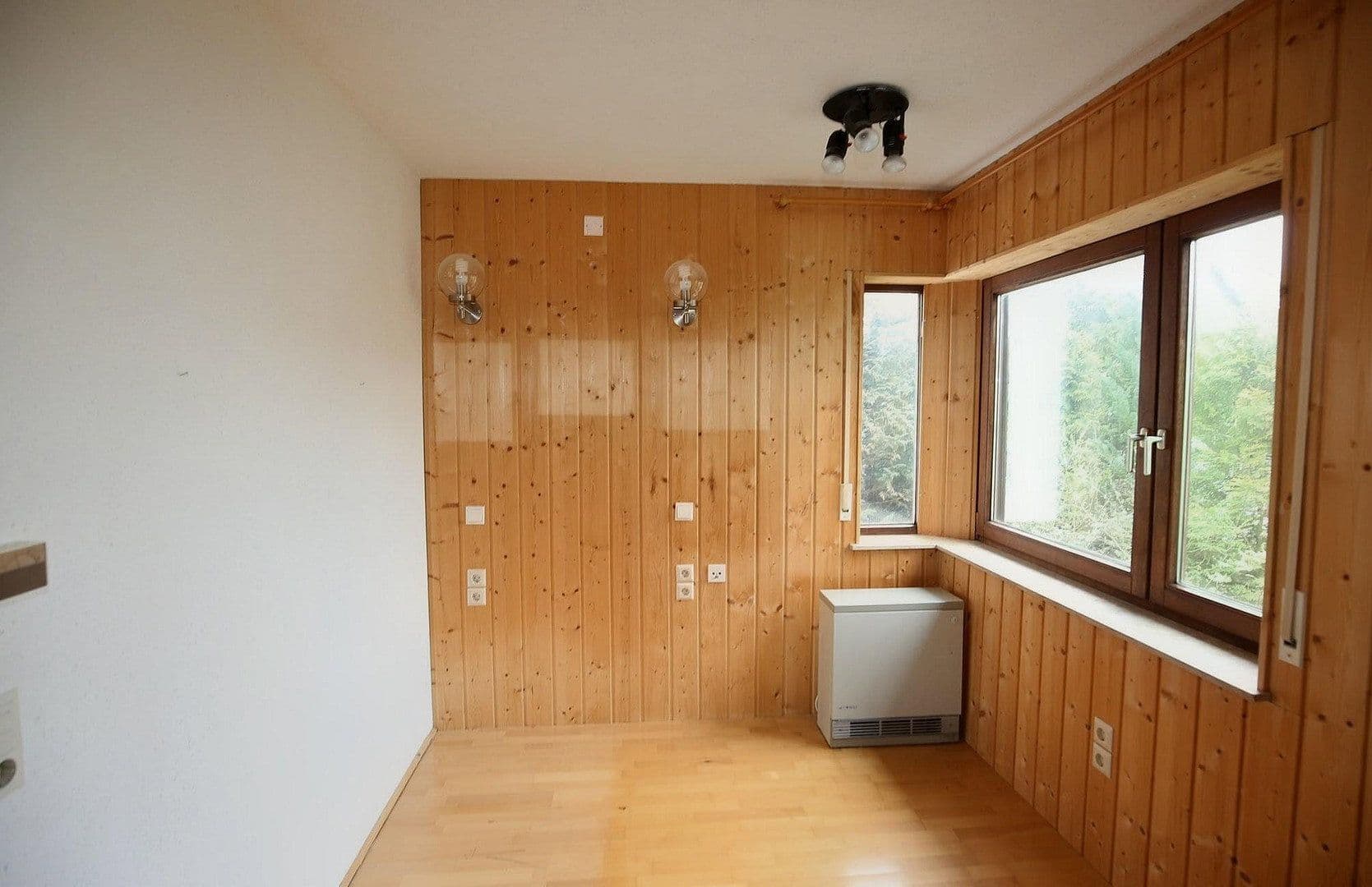 Predaj domu 235 m², pozemek 577 m², Reutlingen, Bádensko-Wurttembersko Predaj domu 235 m², pozemek 577 m², Reutlingen, Bádensko-Wurttembersko