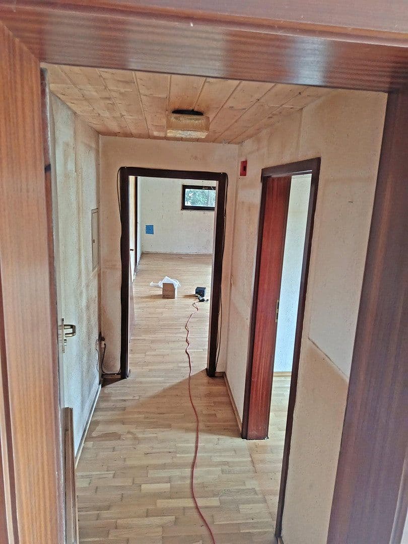 Predaj domu 235 m², pozemek 577 m², Reutlingen, Bádensko-Wurttembersko Predaj domu 235 m², pozemek 577 m², Reutlingen, Bádensko-Wurttembersko
