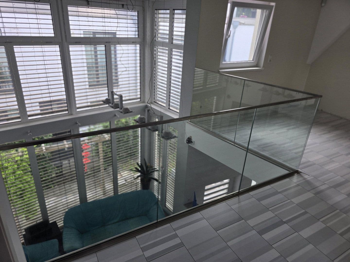 Predaj domu 250 m², pozemek 1.096 m², Berner Straße 52, Hamburg, Hamburg Predaj domu 250 m², pozemek 1.096 m², Berner Straße 52, Hamburg, Hamburg