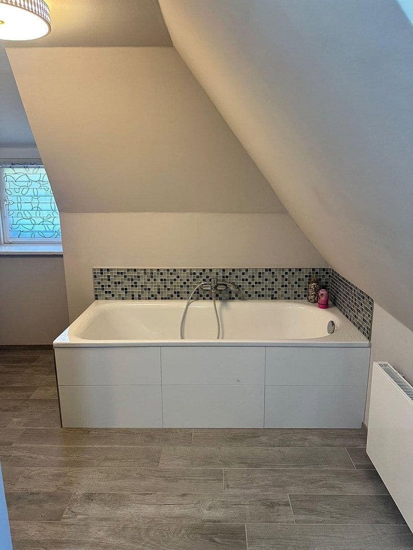 Predaj domu 169 m², pozemek 4.300 m², Vohrbek 2, Giekau, Šlezvicko-Holštajnsko Predaj domu 169 m², pozemek 4.300 m², Vohrbek 2, Giekau, Šlezvicko-Holštajnsko