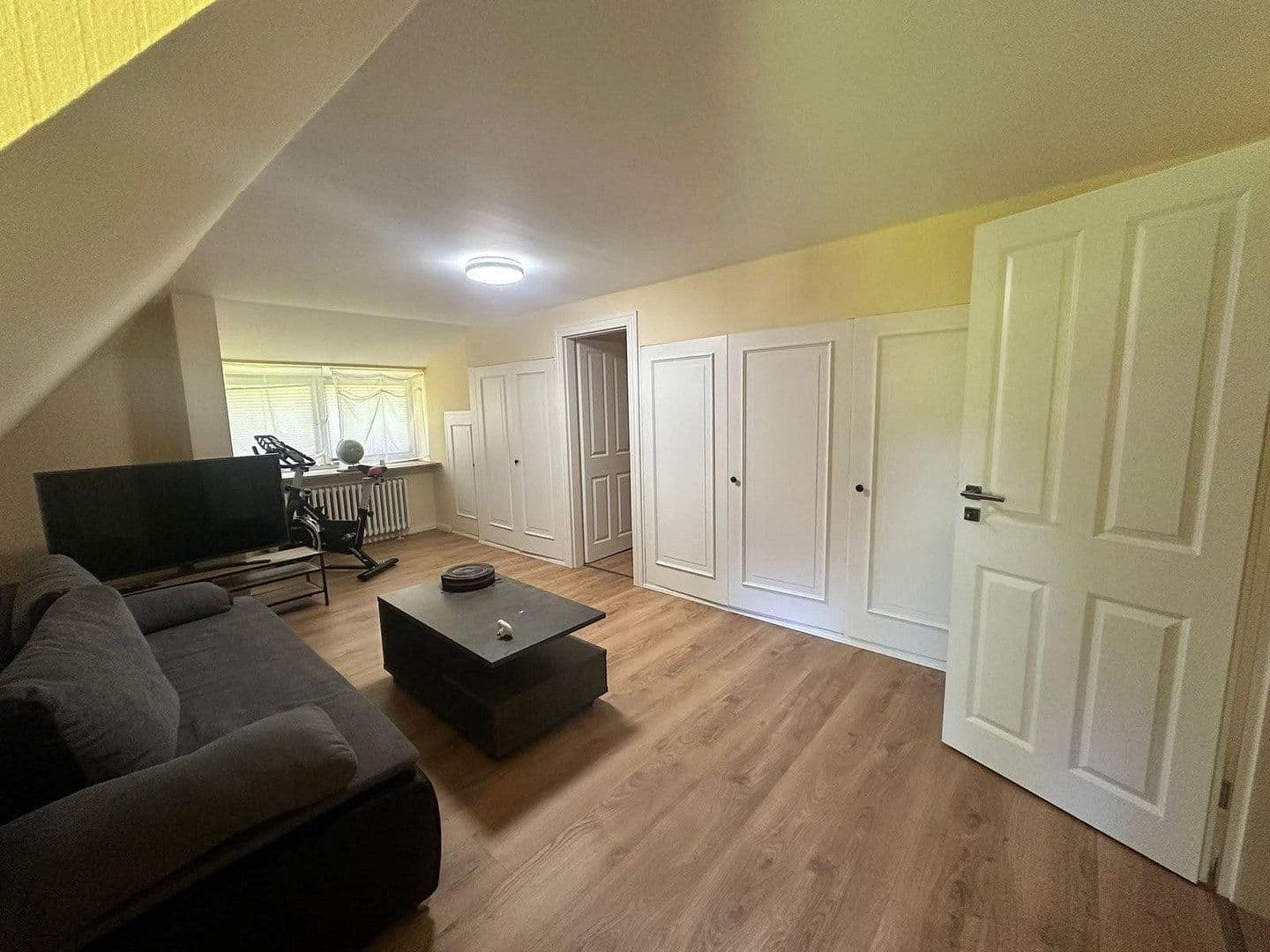 Predaj domu 169 m², pozemek 4.300 m², Vohrbek 2, Giekau, Šlezvicko-Holštajnsko Predaj domu 169 m², pozemek 4.300 m², Vohrbek 2, Giekau, Šlezvicko-Holštajnsko