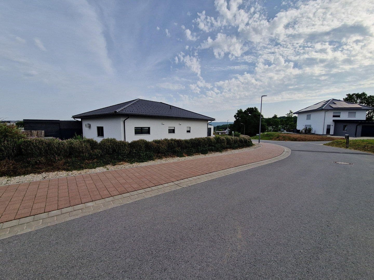 Predaj domu 186 m², pozemek 1.534 m², Sonnenleite 2, Gerach, Bavorsko Predaj domu 186 m², pozemek 1.534 m², Sonnenleite 2, Gerach, Bavorsko