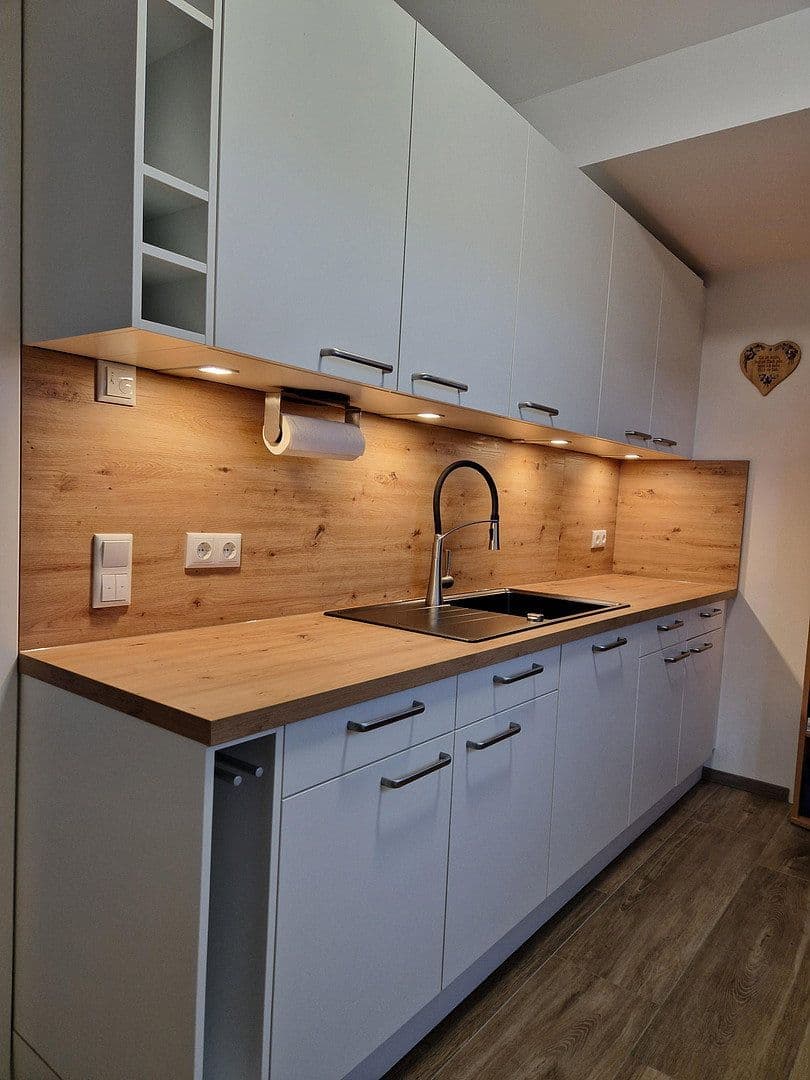 Predaj domu 186 m², pozemek 1.534 m², Sonnenleite 2, Gerach, Bavorsko Predaj domu 186 m², pozemek 1.534 m², Sonnenleite 2, Gerach, Bavorsko
